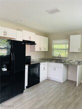 1120 Southdale Rd in Ft. Myers, FL - Building Photo - Building Photo
