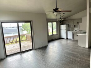 801 W Ridgeview Dr in Appleton, WI - Building Photo - Building Photo