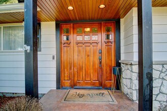 9929 District Line Rd in Burlington, WA - Building Photo - Building Photo