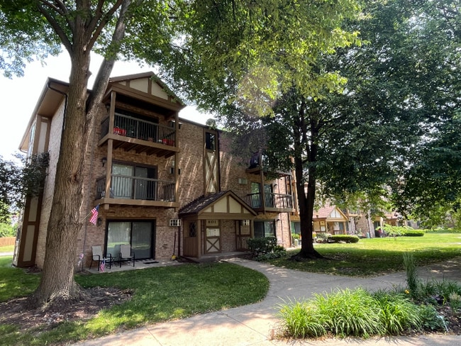 property at 801 S Dwyer Ave