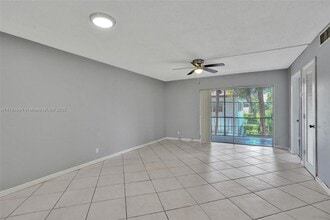 660 Tennis Club Dr in Fort Lauderdale, FL - Building Photo - Building Photo