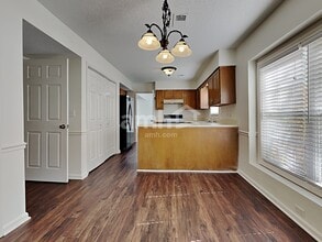 833 Eagle Point Dr in Kernersville, NC - Foto de edificio - Building Photo