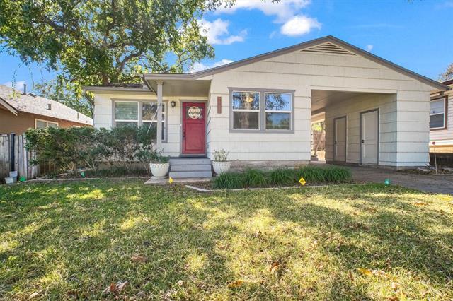 4929 Locke Ave in Fort Worth, TX - Building Photo