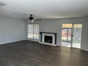 4735 El Vedado St in San Antonio, TX - Building Photo - Building Photo