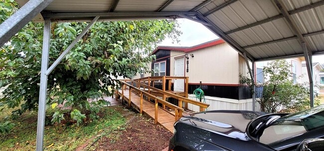 property at 7100 Airline Dr