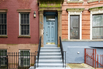 746 E 6th St in New York, NY - Building Photo - Building Photo