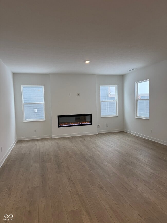 411 W Michigan St in Fishers, IN - Building Photo - Building Photo