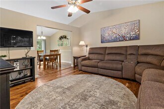 374 Gardiner Rd in Richmond, RI - Building Photo - Building Photo