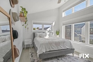 627 Fairview Ave NE in Grand Rapids, MI - Building Photo - Building Photo