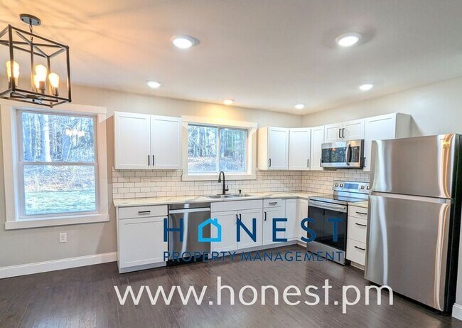 property at 20 Lexi Ln