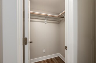 Auburn West Apartments in Indianapolis, IN - Building Photo - Interior Photo
