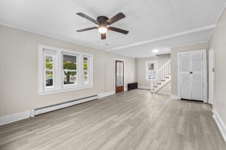 108 Robble Ave in Endicott, NY - Foto de edificio - Building Photo