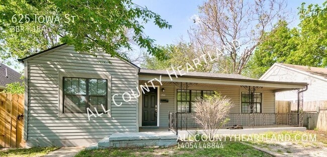 property at 625 Iowa St