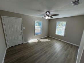 310 Wista Vista Dr in Richardson, TX - Building Photo - Building Photo
