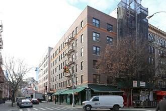 188 Bleecker St in New York, NY - Building Photo - Building Photo