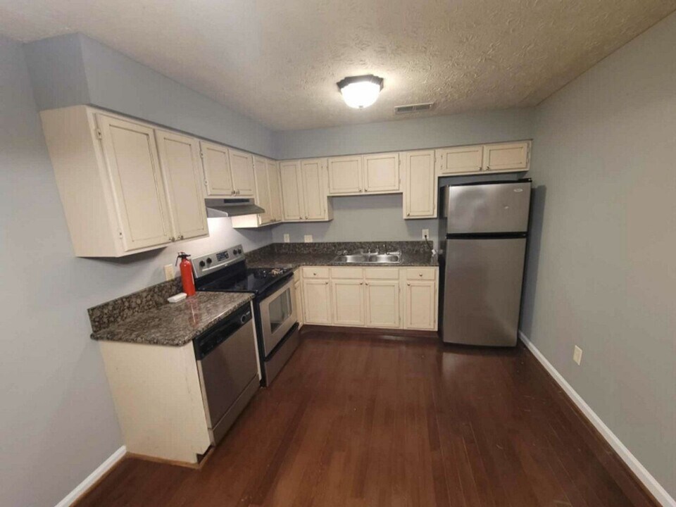 522 N Donahue Dr, Unit Smith in Auburn, AL - Building Photo