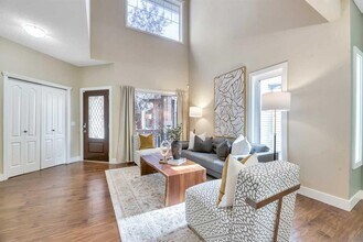 266 Rockborough Green NW in Calgary, AB - Building Photo - Building Photo
