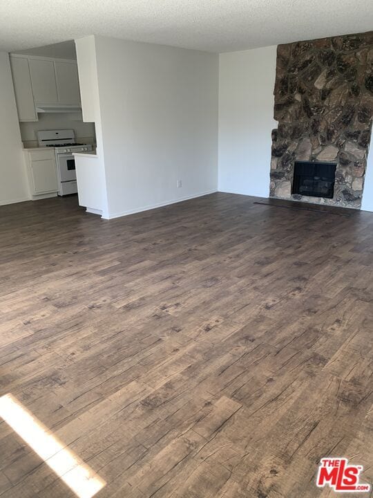 11525 Rochester Ave in Los Angeles, CA - Building Photo - Building Photo