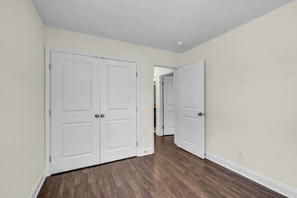 5546 Stream Ln in Chattanooga, TN - Foto de edificio - Building Photo