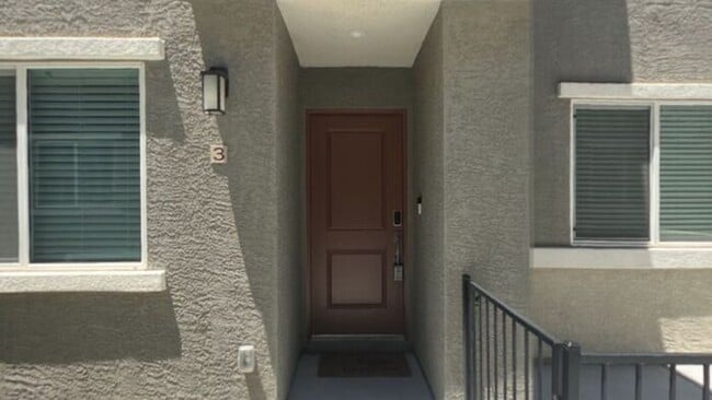 12348 Golden Wreath Rd in Las Vegas, NV - Building Photo - Building Photo