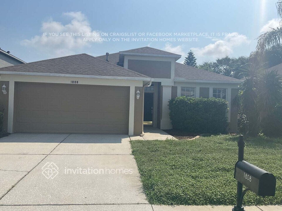1808 Loch Haven Ct in Trinity, FL - Building Photo