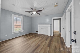 713 2nd St Pl SW in Conover, NC - Building Photo - Building Photo