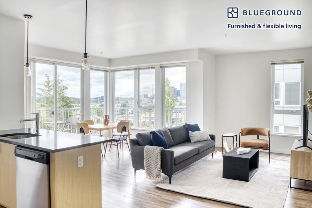 12269 NE 12th Ln in Bellevue, WA - Foto de edificio
