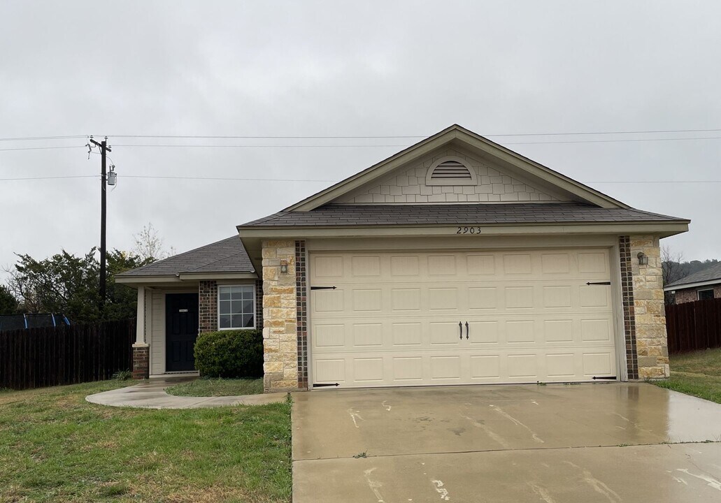2903 Montague County Dr in Killeen, TX - Building Photo