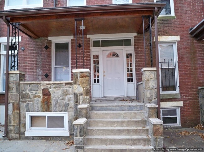 107 E 33rd St in Baltimore, MD - Building Photo - Building Photo
