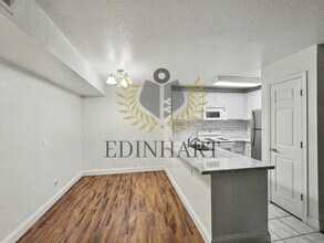 2909 Huntington Blvd in Fresno, CA - Foto de edificio - Building Photo