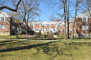 Bell Park Manor Terrace Co-ops Apartments