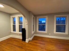 12 Courtney Ave in Newburgh, NY - Building Photo - Building Photo