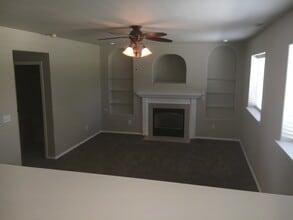 256 W Woodbury Dr in Meridian, ID - Building Photo - Building Photo