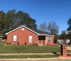 6061 Karen Valley Cove in Montgomery, AL - Building Photo