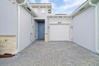 14556 Wiley Range Rd in Delray Beach, FL - Building Photo - Building Photo