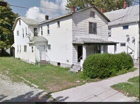 426 E 13th St in Erie, PA - Building Photo