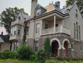 113 School St in Concord, NH - Building Photo - Building Photo