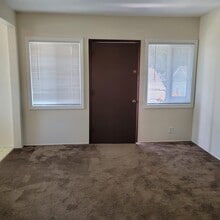 935 Freeman Ave, Unit C in Long Beach, CA - Building Photo - Building Photo