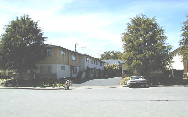 Collins Casa Apartments in Mountain View, CA - Building Photo - Building Photo