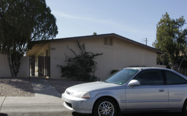 6615 E Avalon Dr in Scottsdale, AZ - Building Photo - Building Photo