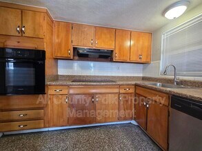 2807 Hertha Ave in Orlando, FL - Foto de edificio - Building Photo