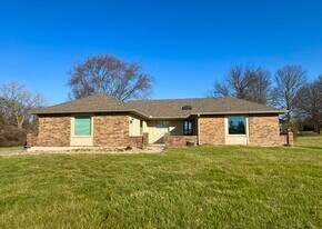 10300 W 164th St in Overland Park, KS - Building Photo