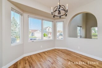 1094 Clogger Ln in Fountain, CO - Foto de edificio - Building Photo