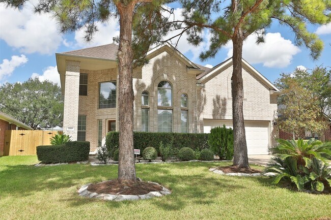 6523 Trenton Lake Ln in Houston, TX - Foto de edificio - Building Photo