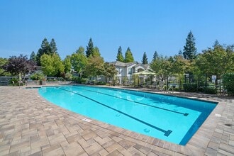 The Commons Apartments in Vacaville, CA - Building Photo - Building Photo