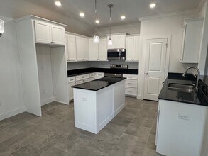 1907 E Hudson Dr in Siloam Springs, AR - Building Photo - Building Photo