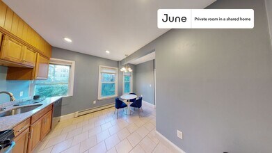 Room in Shared 3 bed/1 bath home, Unit A in Somerville, MA - Building Photo - Building Photo