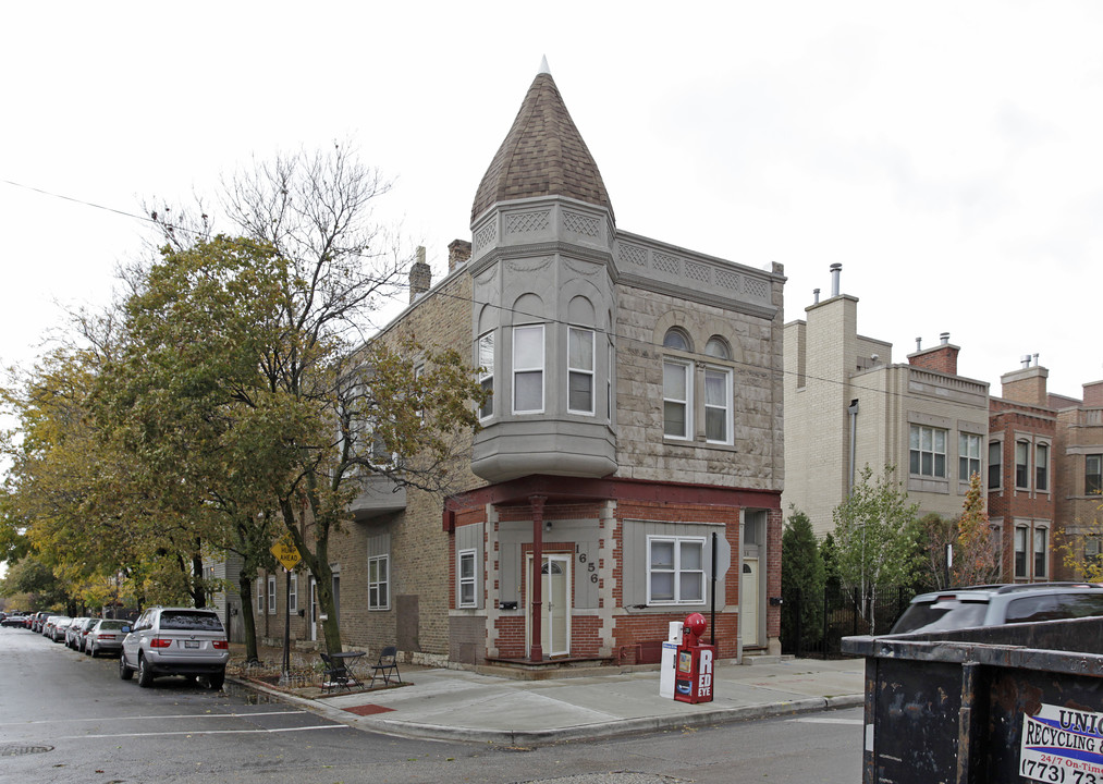 1656 W Wrightwood Ave in Chicago, IL - Building Photo