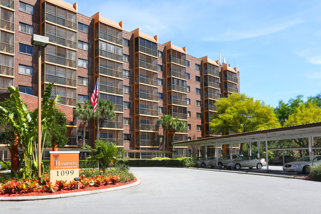 Hampton Apartments in Clearwater, FL - Foto de edificio - Building Photo