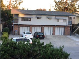 568 Hazel Dell Way, Unit 2 in San Jose, CA - Building Photo
